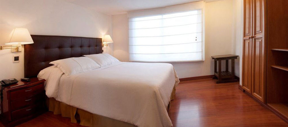 Apartaestudios Los Andes Богота Екстериор снимка