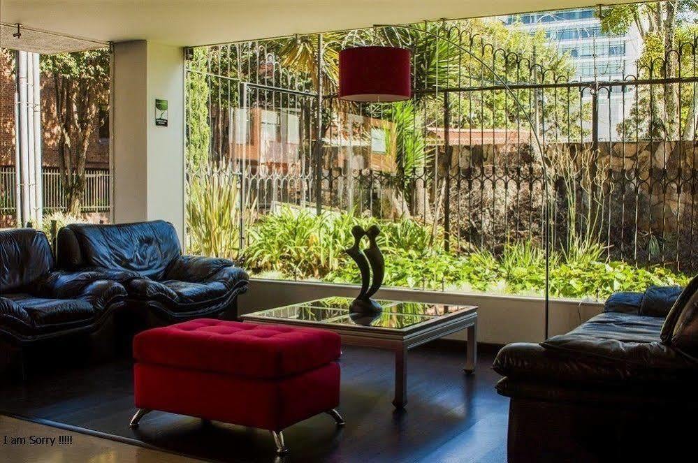 Apartaestudios Los Andes Богота Екстериор снимка